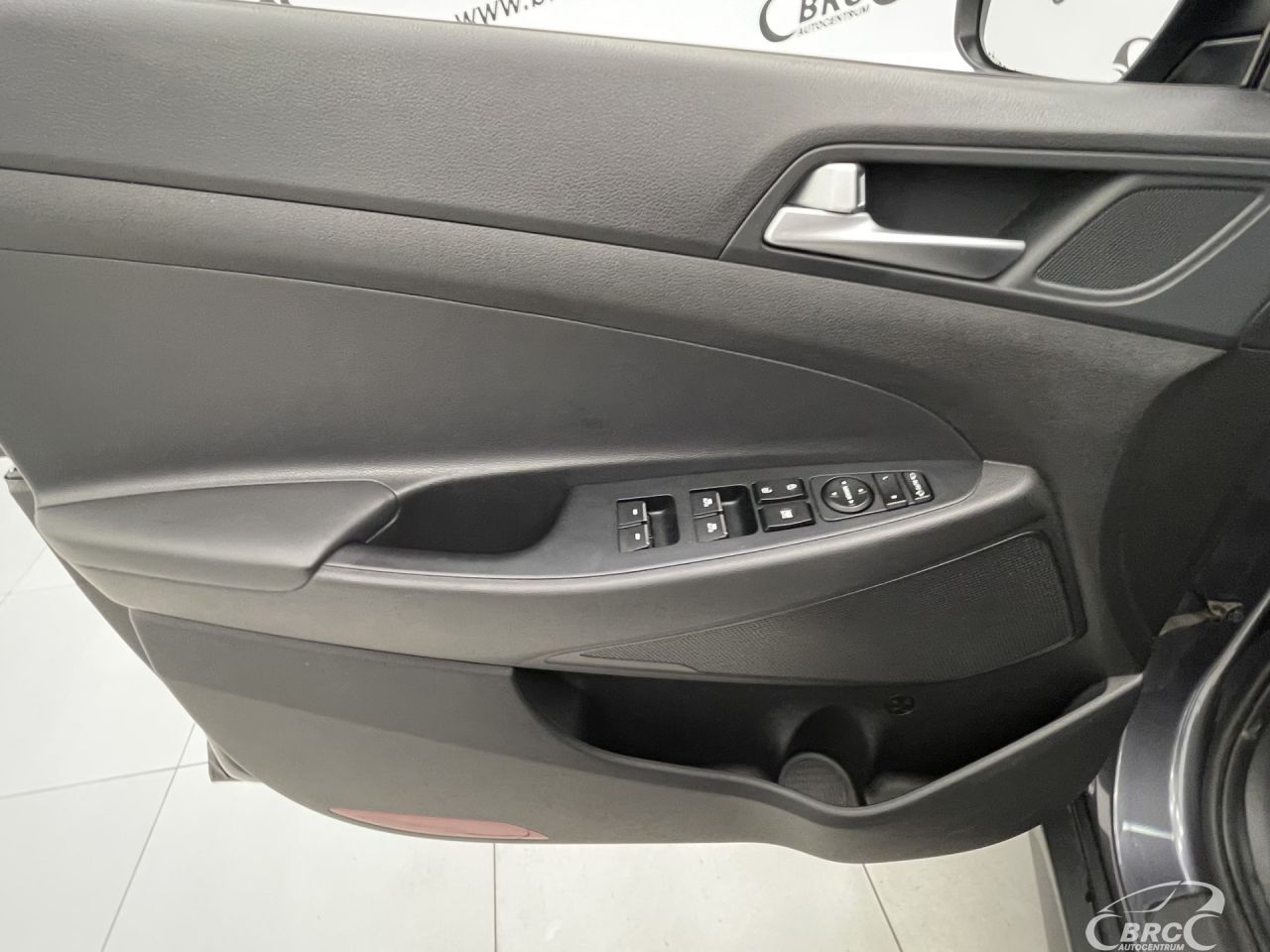 Hyundai Tucson | 18