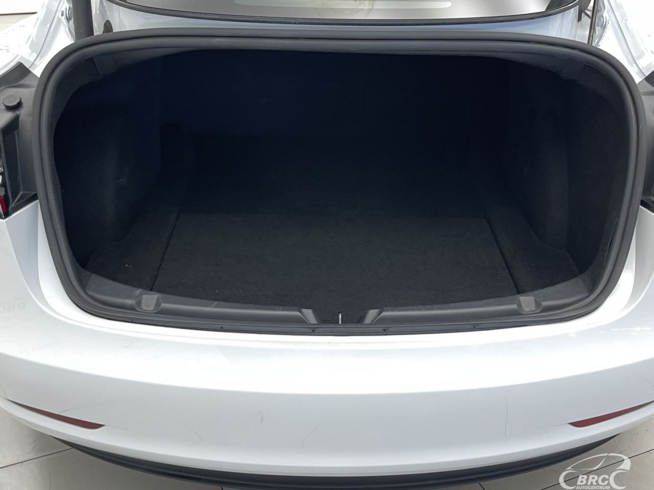Tesla Model 3 | 42