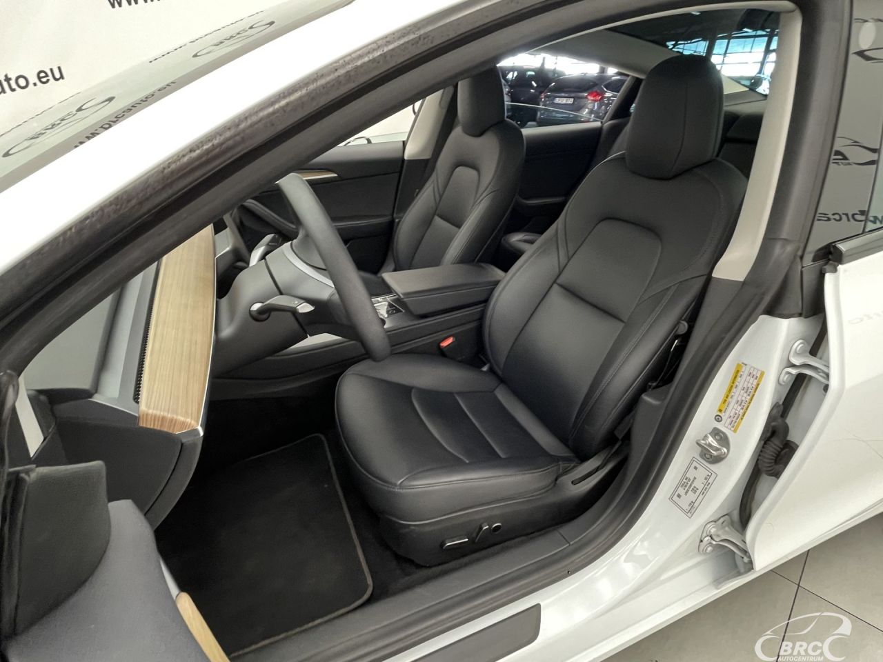 Tesla Model 3 | 18