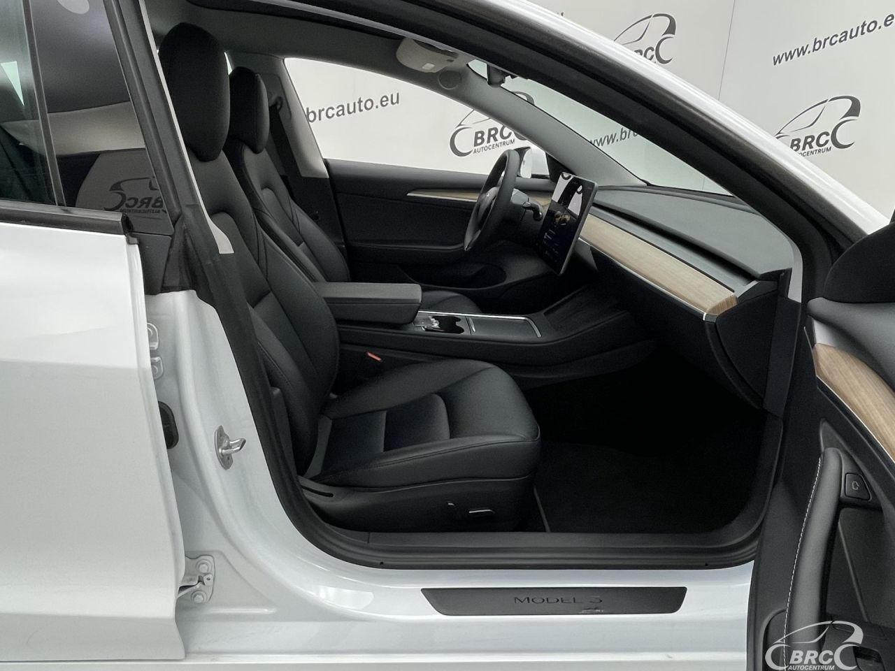 Tesla Model 3 | 2