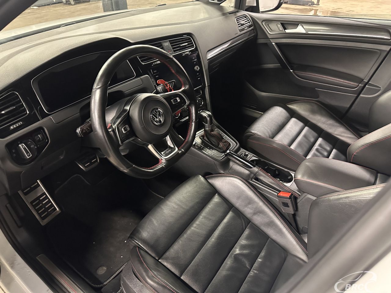 Volkswagen Golf | 5