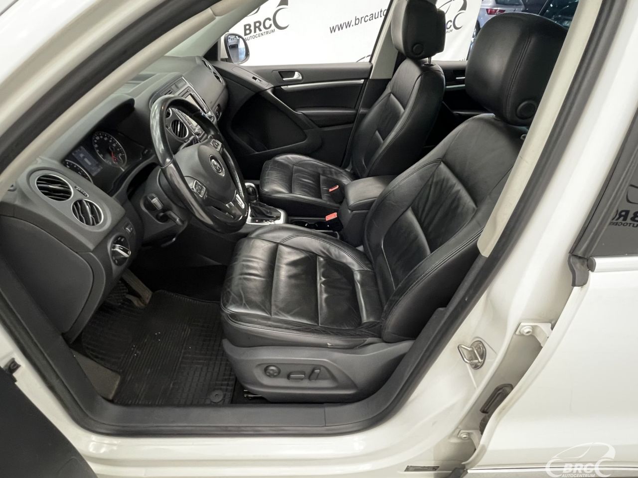 Volkswagen Tiguan | 19