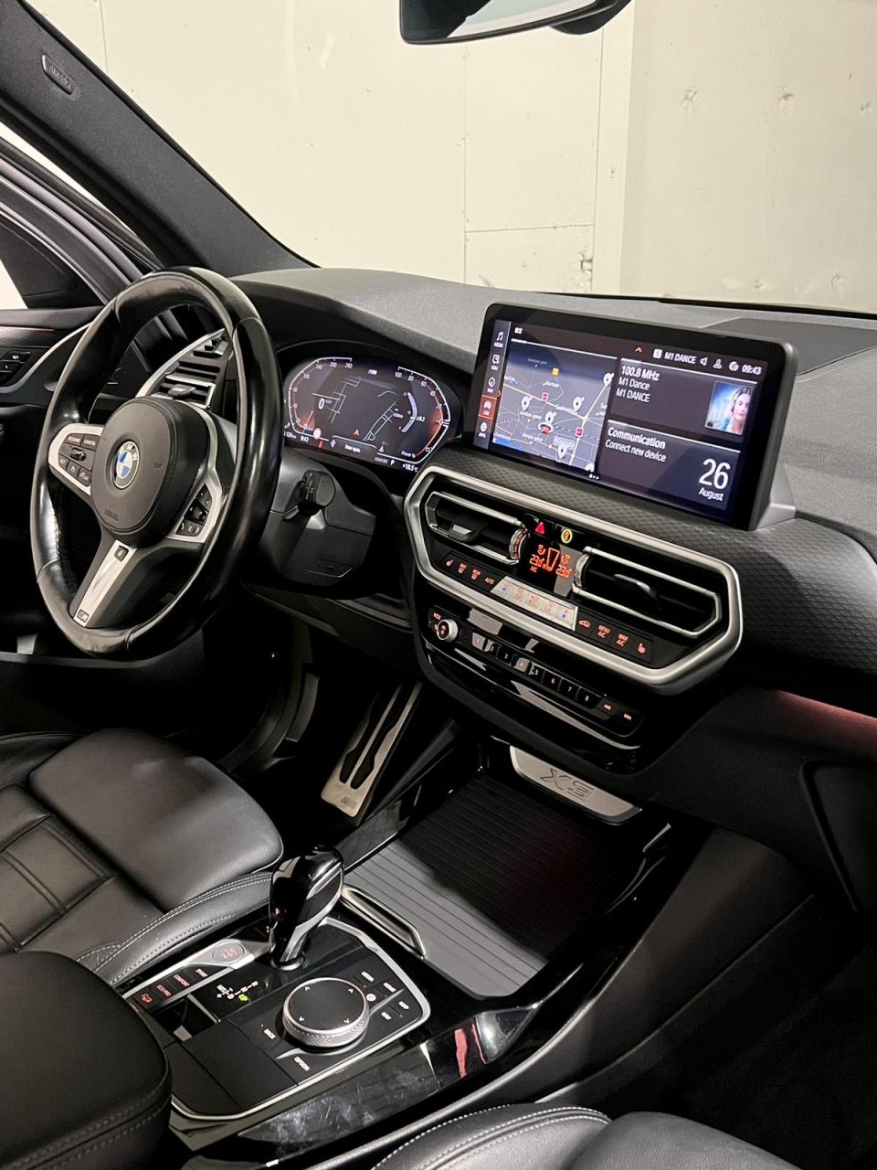 BMW X3 | 8