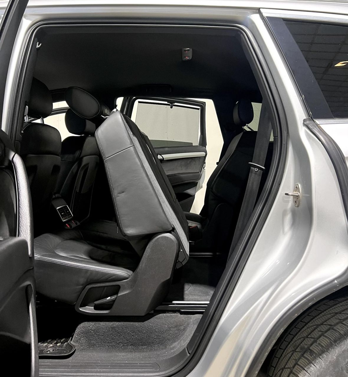 Audi Q7 | 6