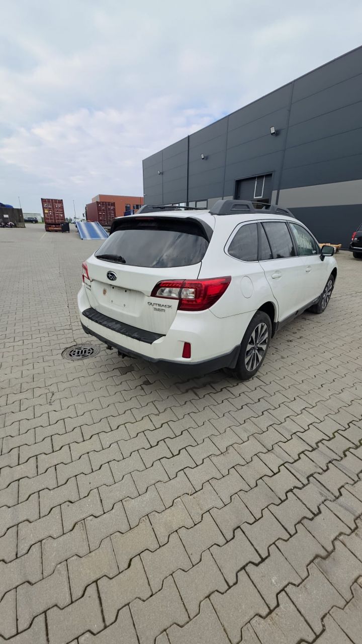 Subaru Outback | 12