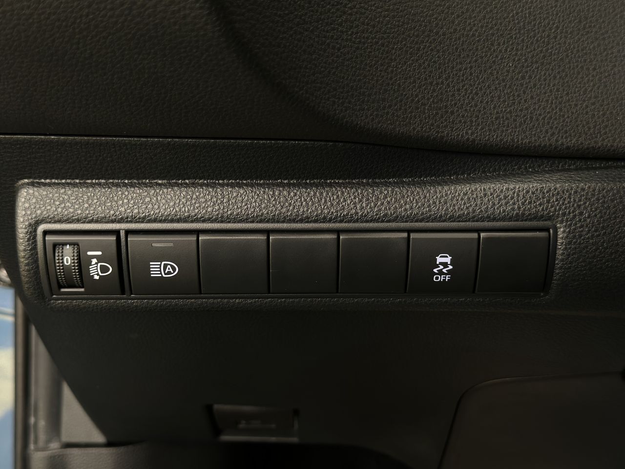 Toyota Corolla | 16