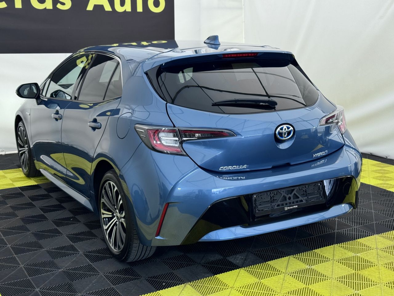 Toyota Corolla | 5