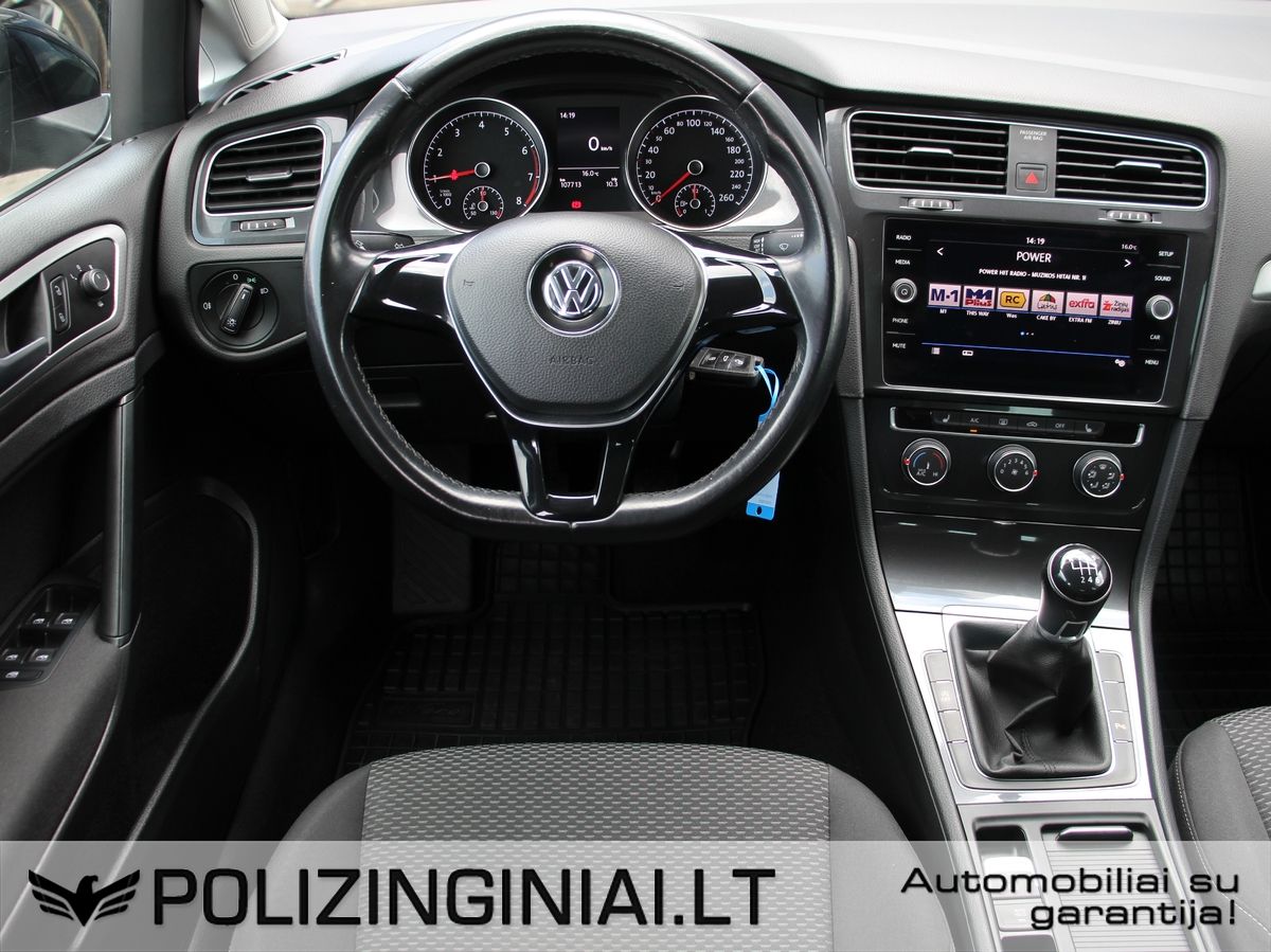 Volkswagen Golf | 6