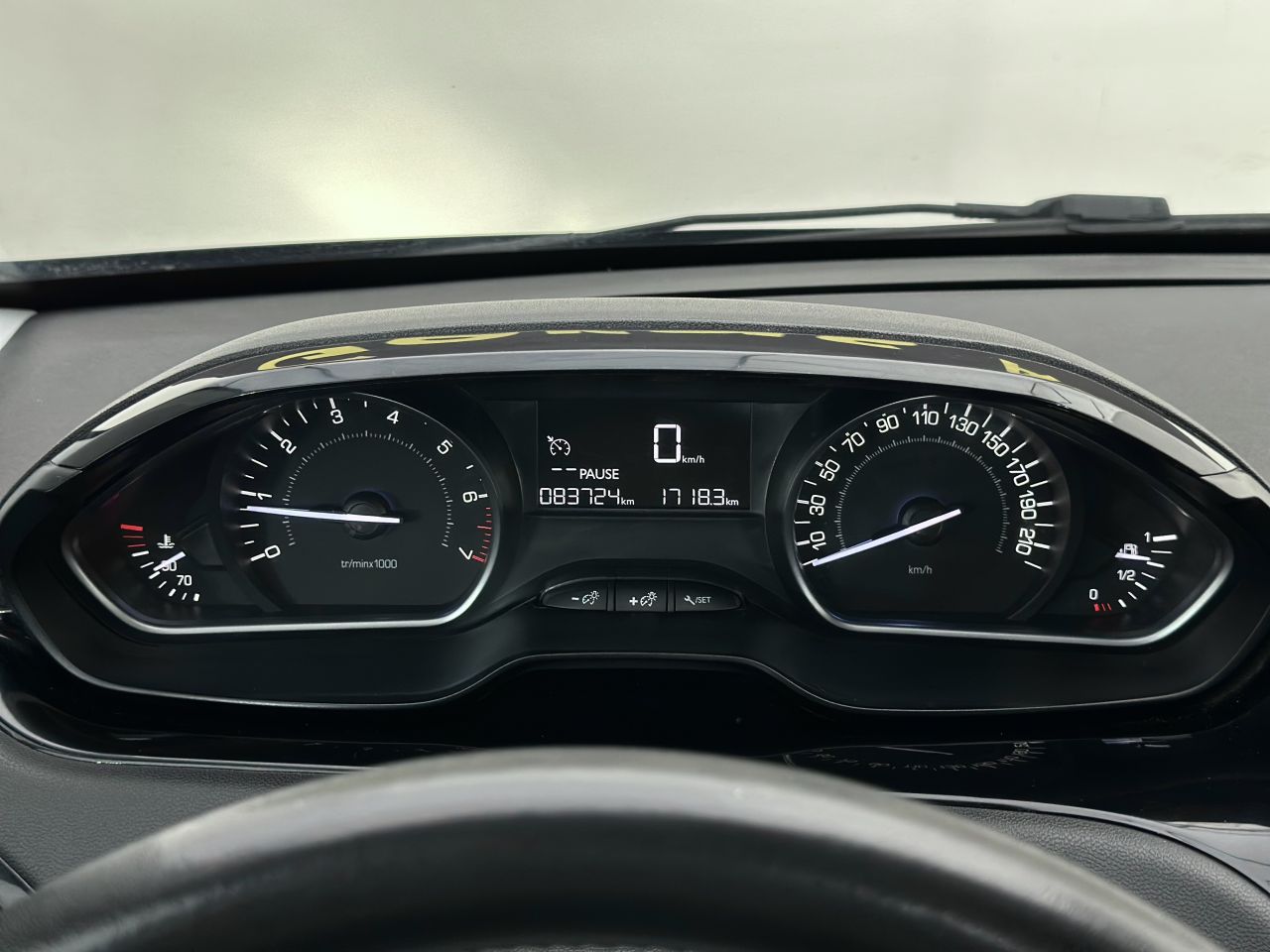 Peugeot 208 | 17