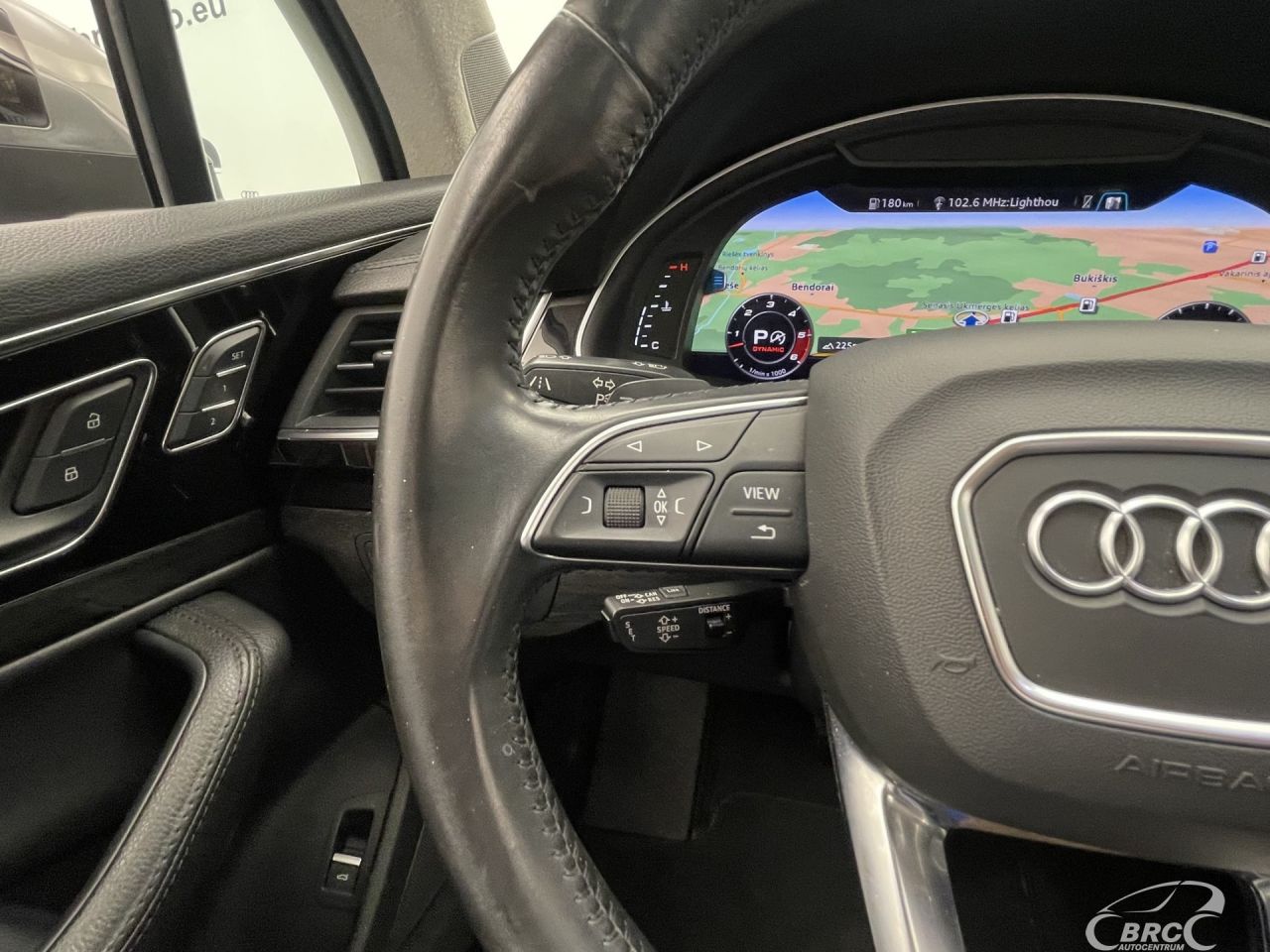 Audi Q7 | 34