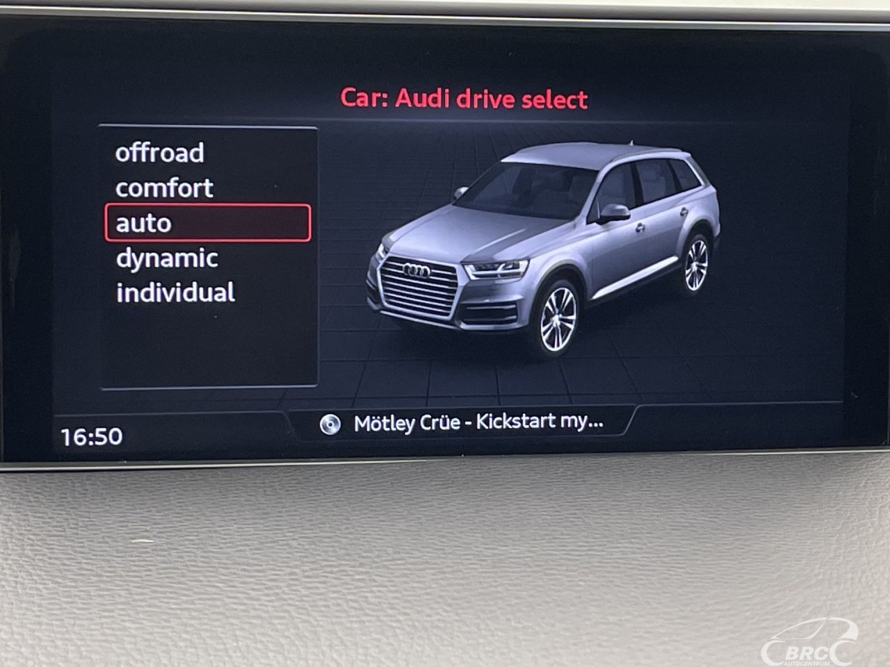 Audi Q7 | 44