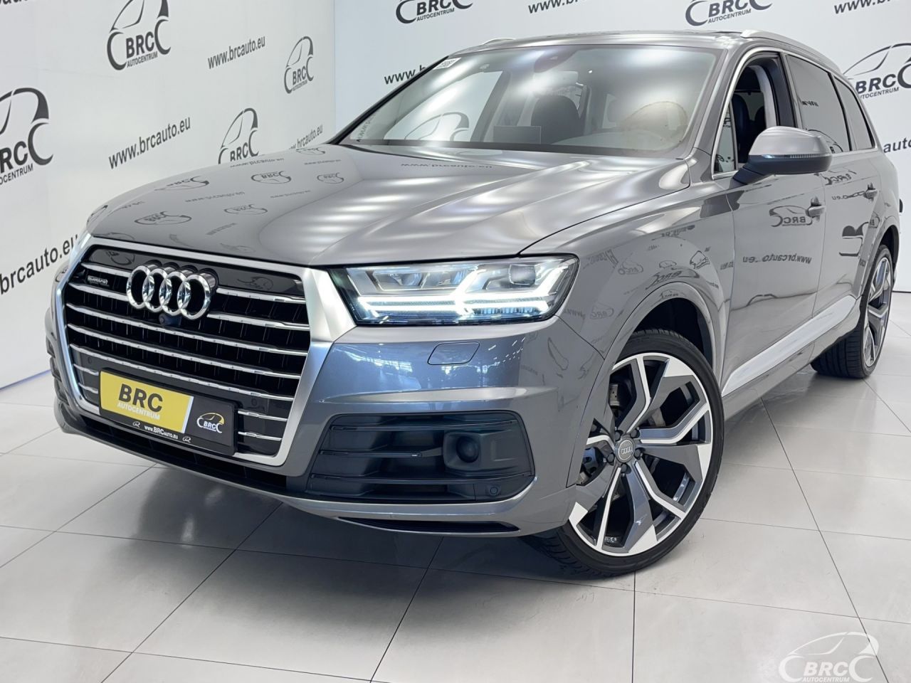 Audi Q7 | 52