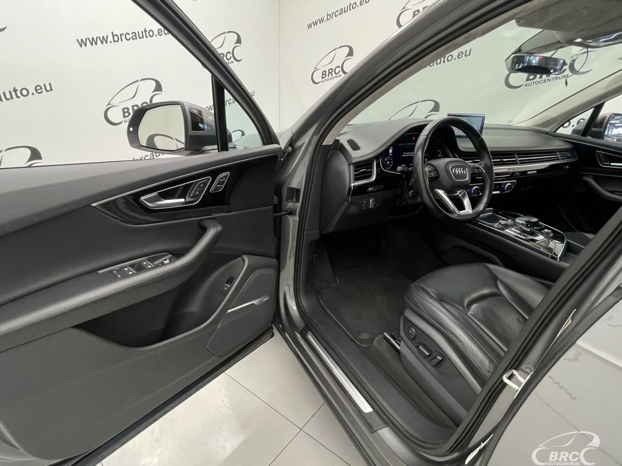 Audi Q7 | 21