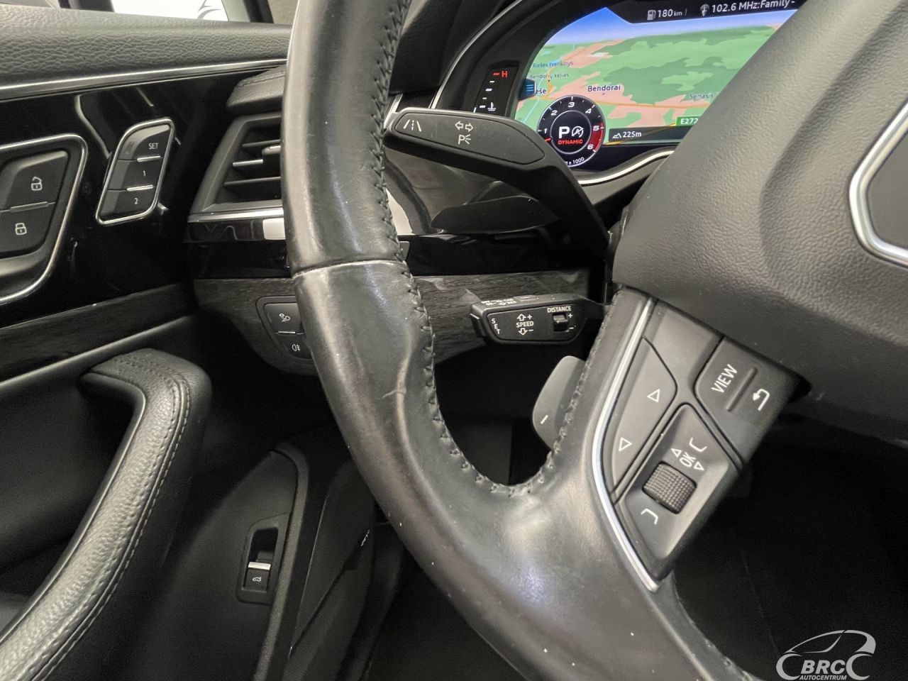 Audi Q7 | 36