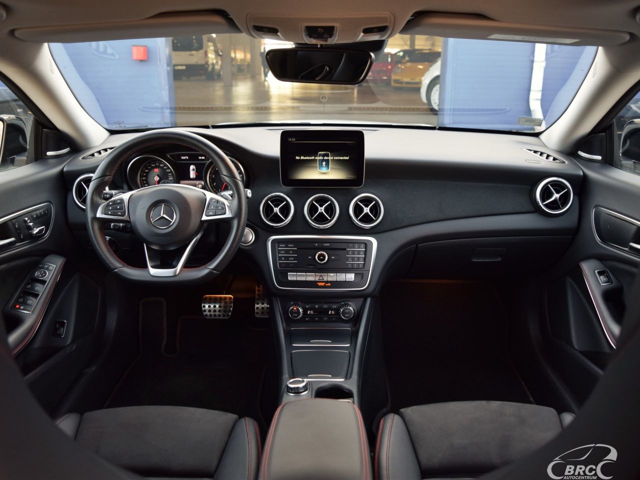 Mercedes-Benz CLA200 | 2