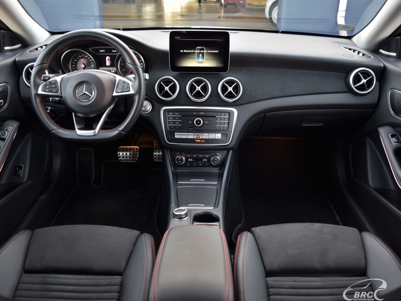 Mercedes-Benz CLA200 | 16