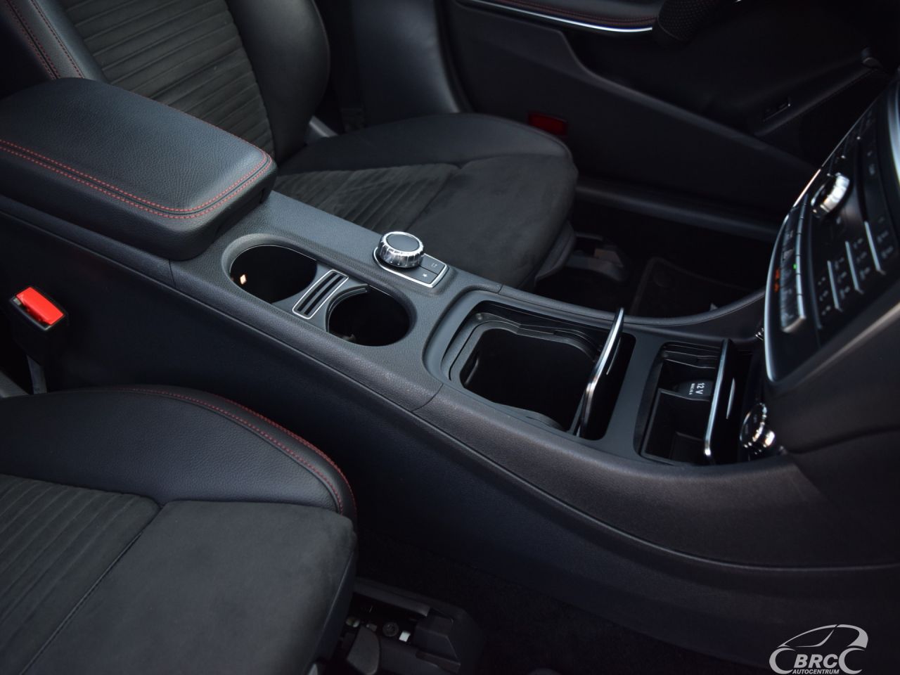 Mercedes-Benz CLA200 | 17