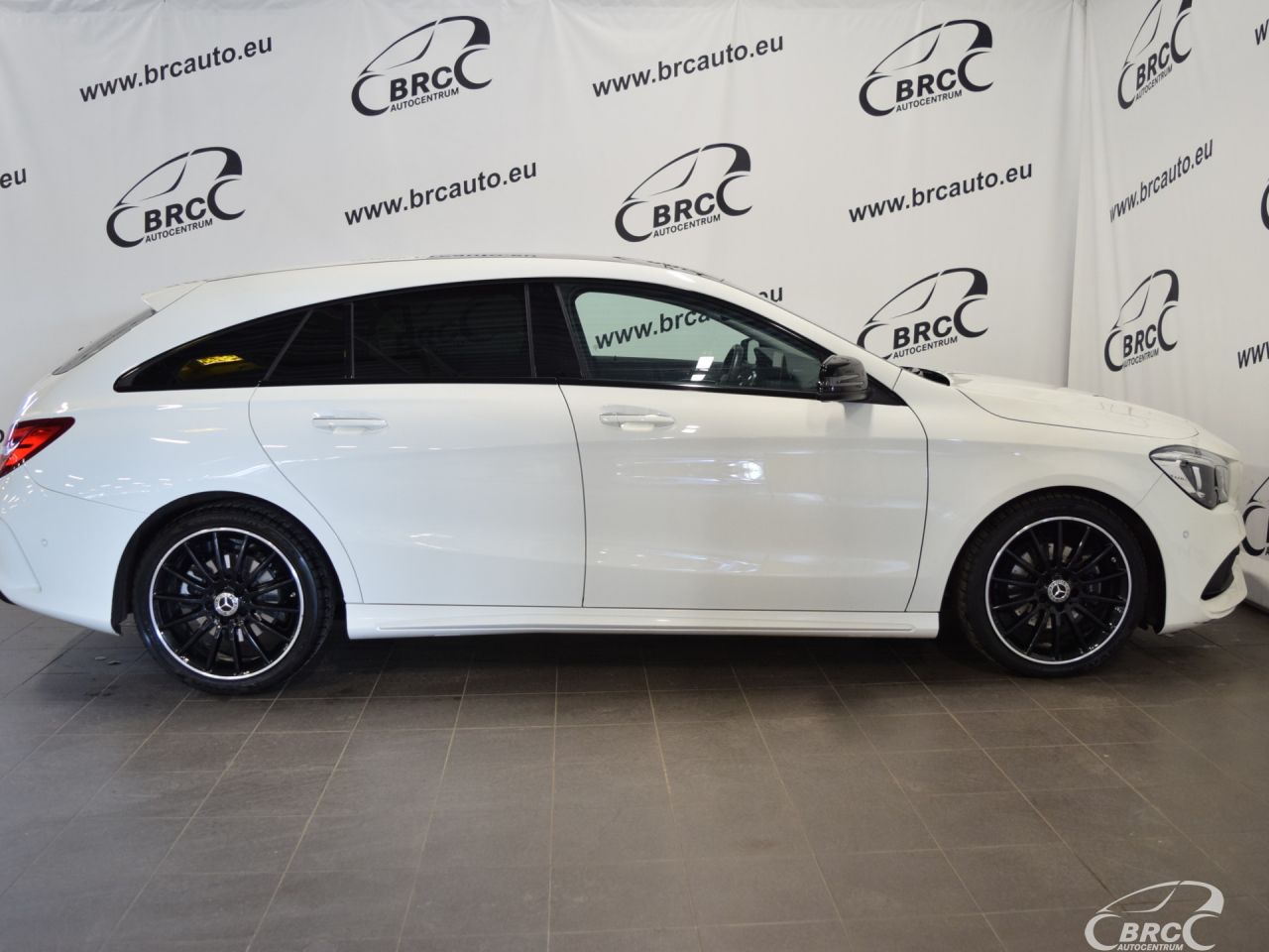 Mercedes-Benz CLA200 | 26