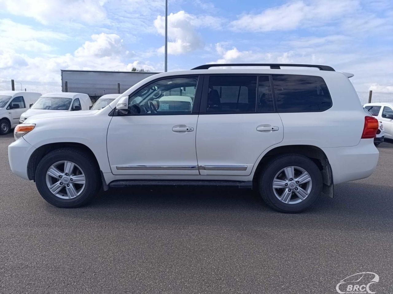 Toyota Land Cruiser | 1