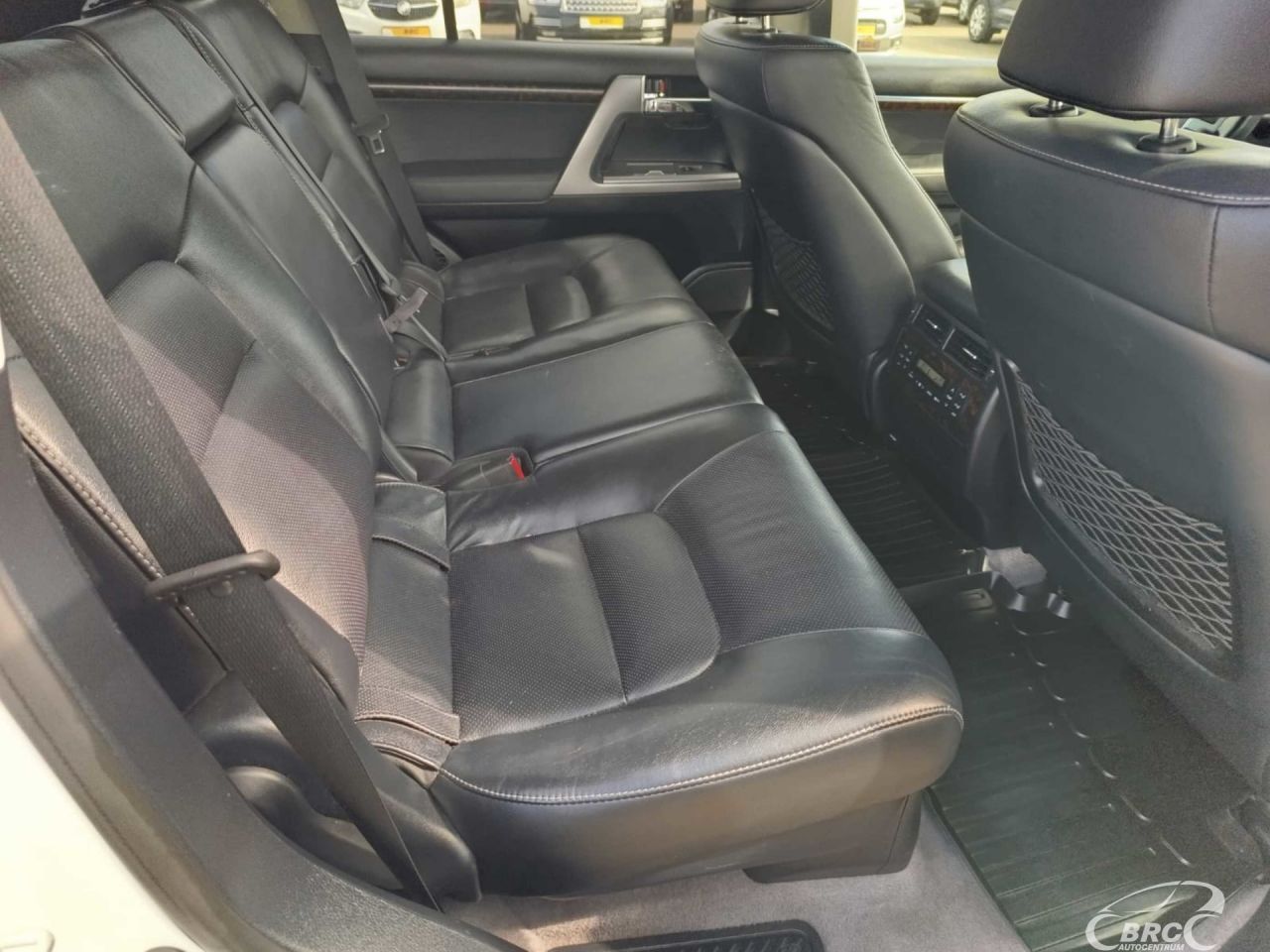 Toyota Land Cruiser | 14