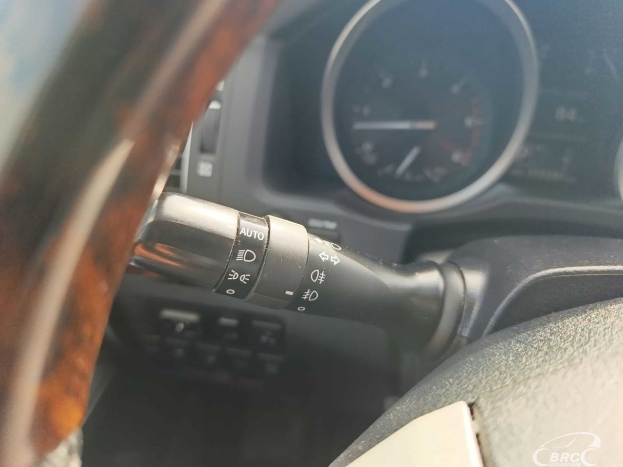 Toyota Land Cruiser | 29