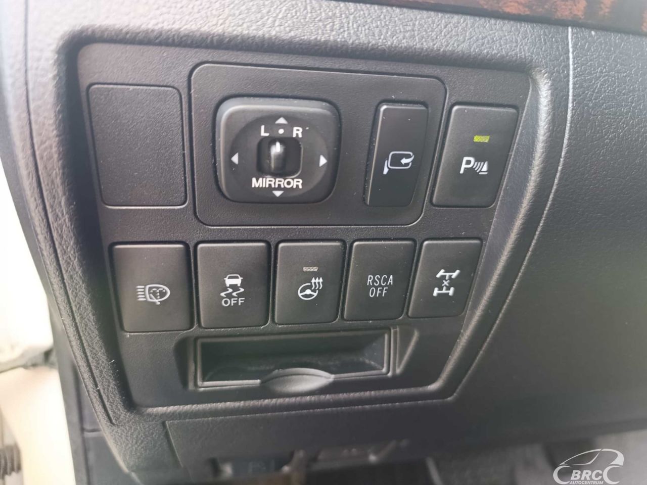 Toyota Land Cruiser | 9