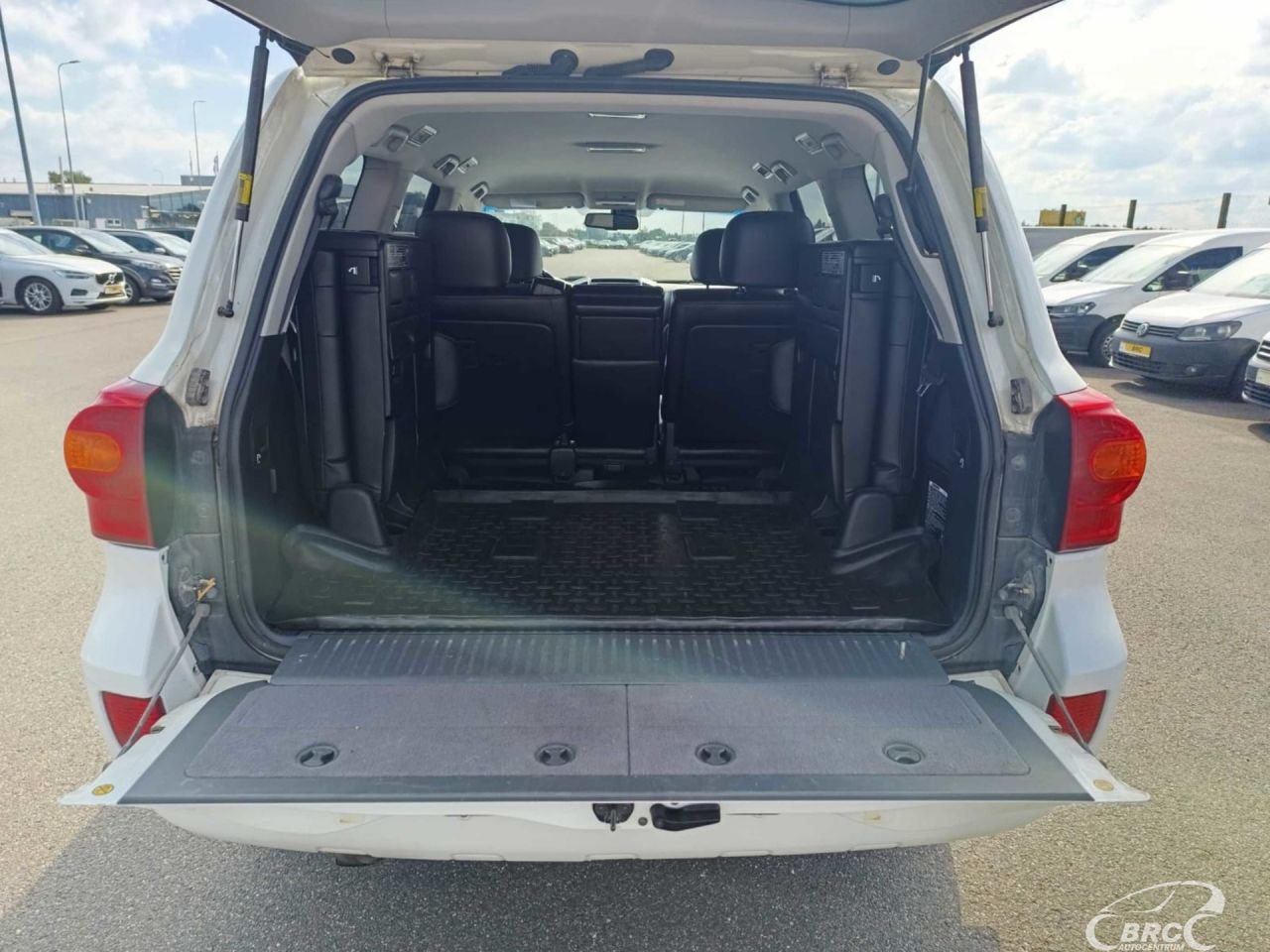 Toyota Land Cruiser | 32