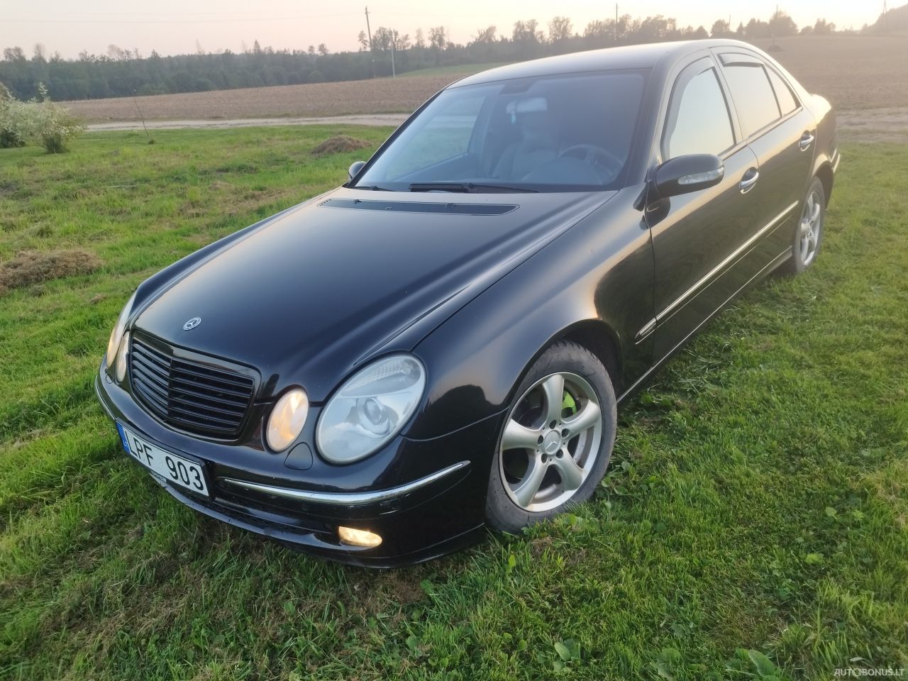 Mercedes-Benz E270 | 4