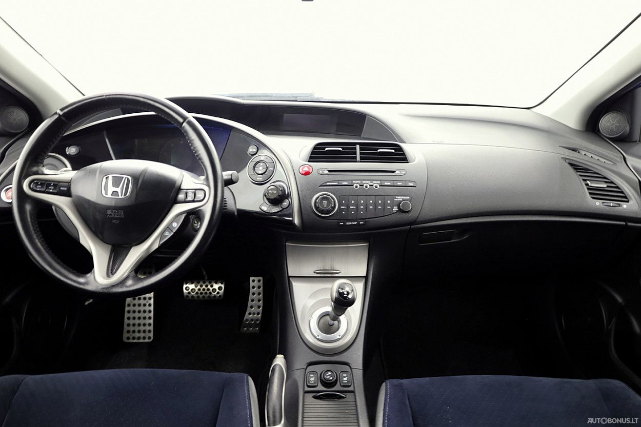 Honda Civic | 4