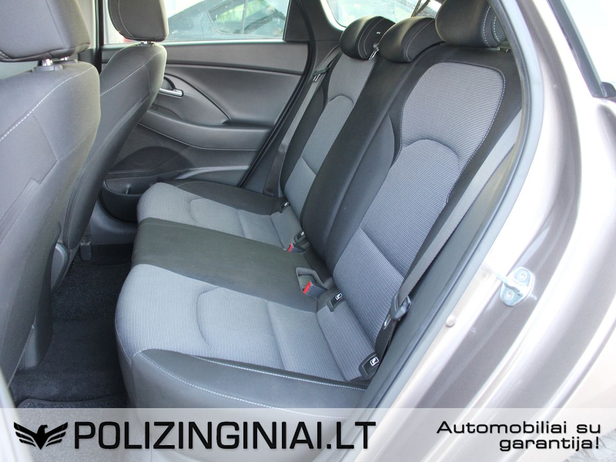 Hyundai i30 | 15