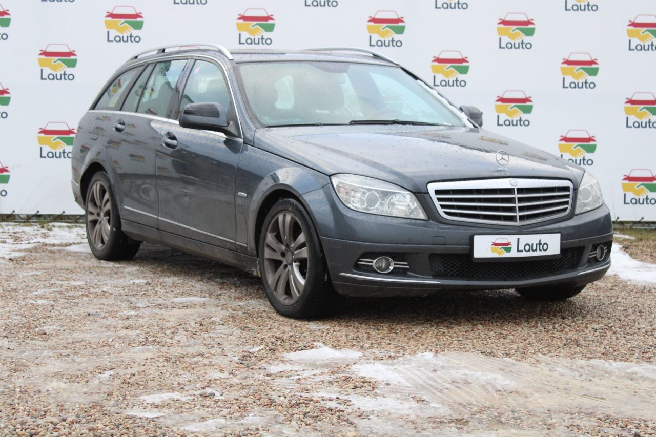 Mercedes-Benz C200 | 1