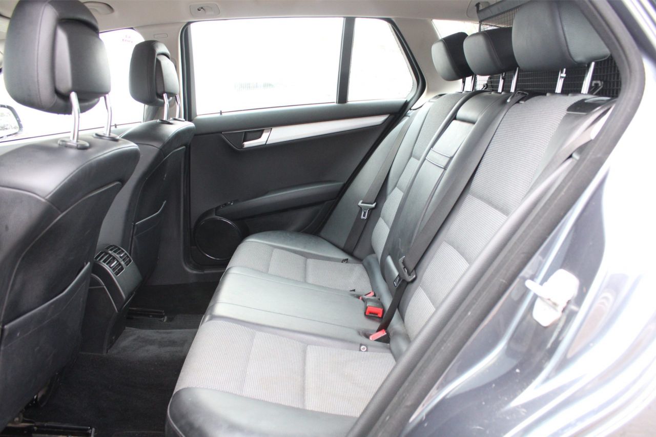 Mercedes-Benz C200 | 5