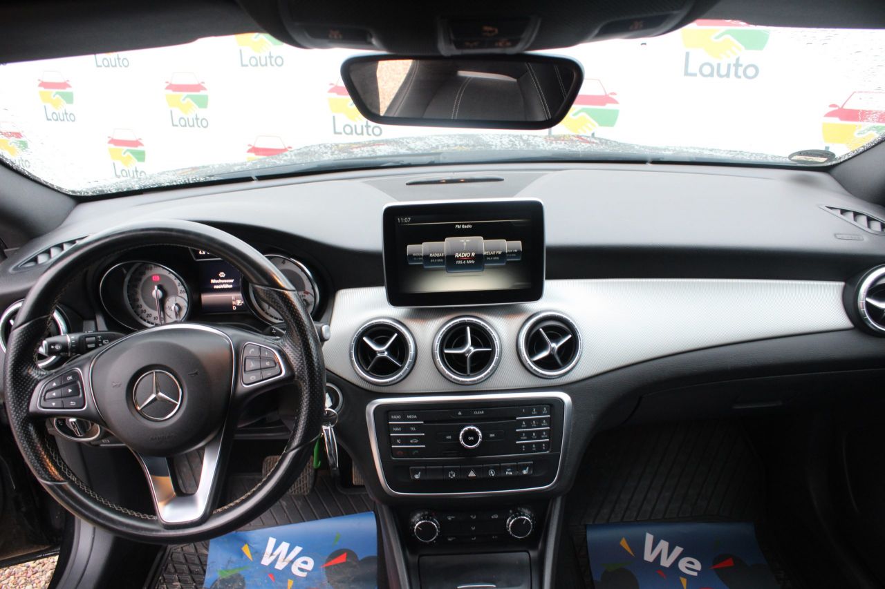 Mercedes-Benz CLA220 | 4