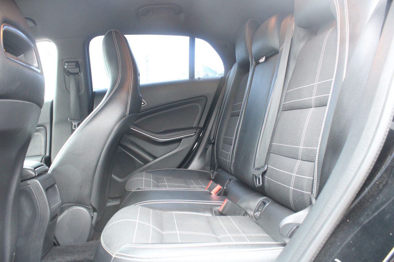 Mercedes-Benz CLA220 | 7
