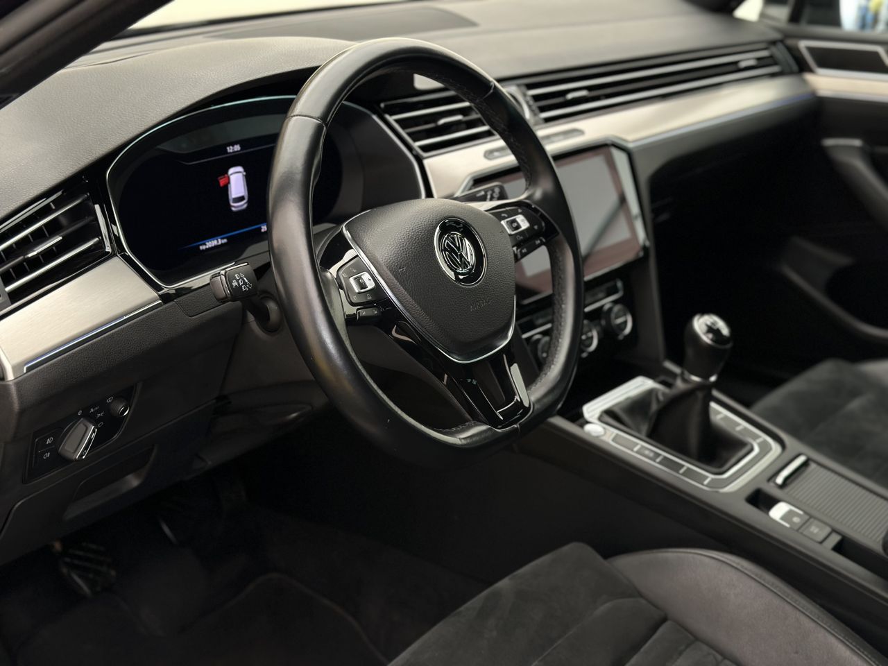 Volkswagen Passat | 8