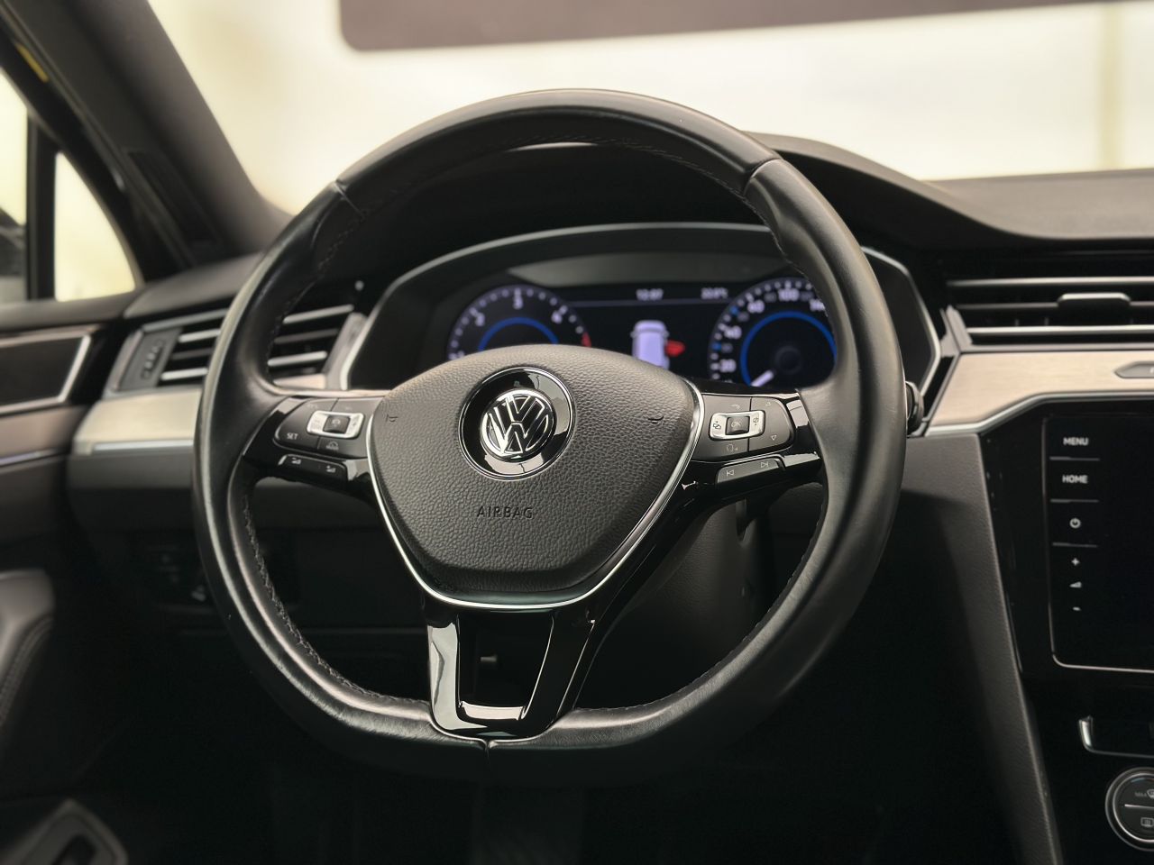 Volkswagen Passat | 16