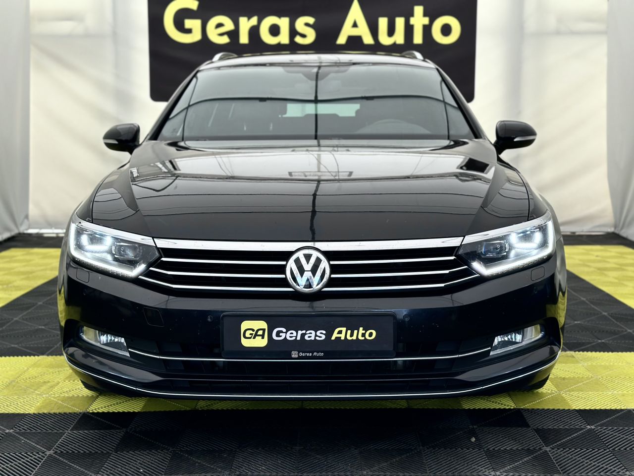 Volkswagen Passat | 1