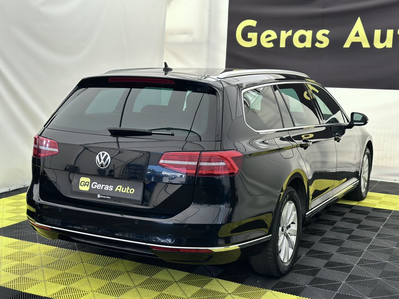 Volkswagen Passat | 3
