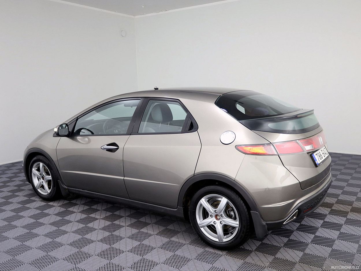 Honda Civic | 3