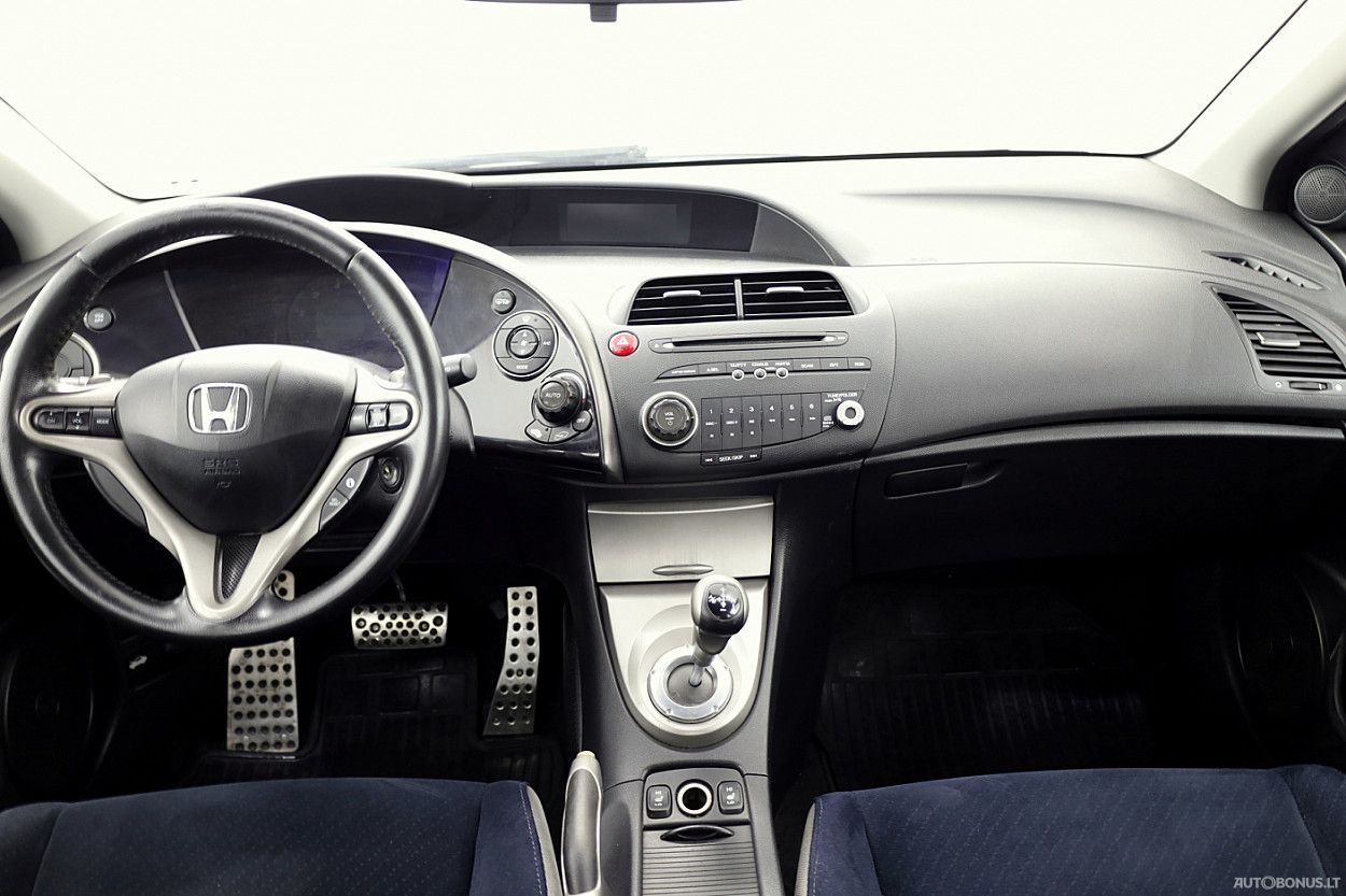 Honda Civic | 4