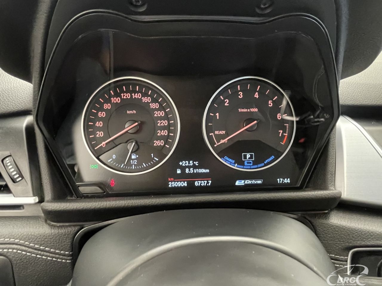 BMW 225 | 33