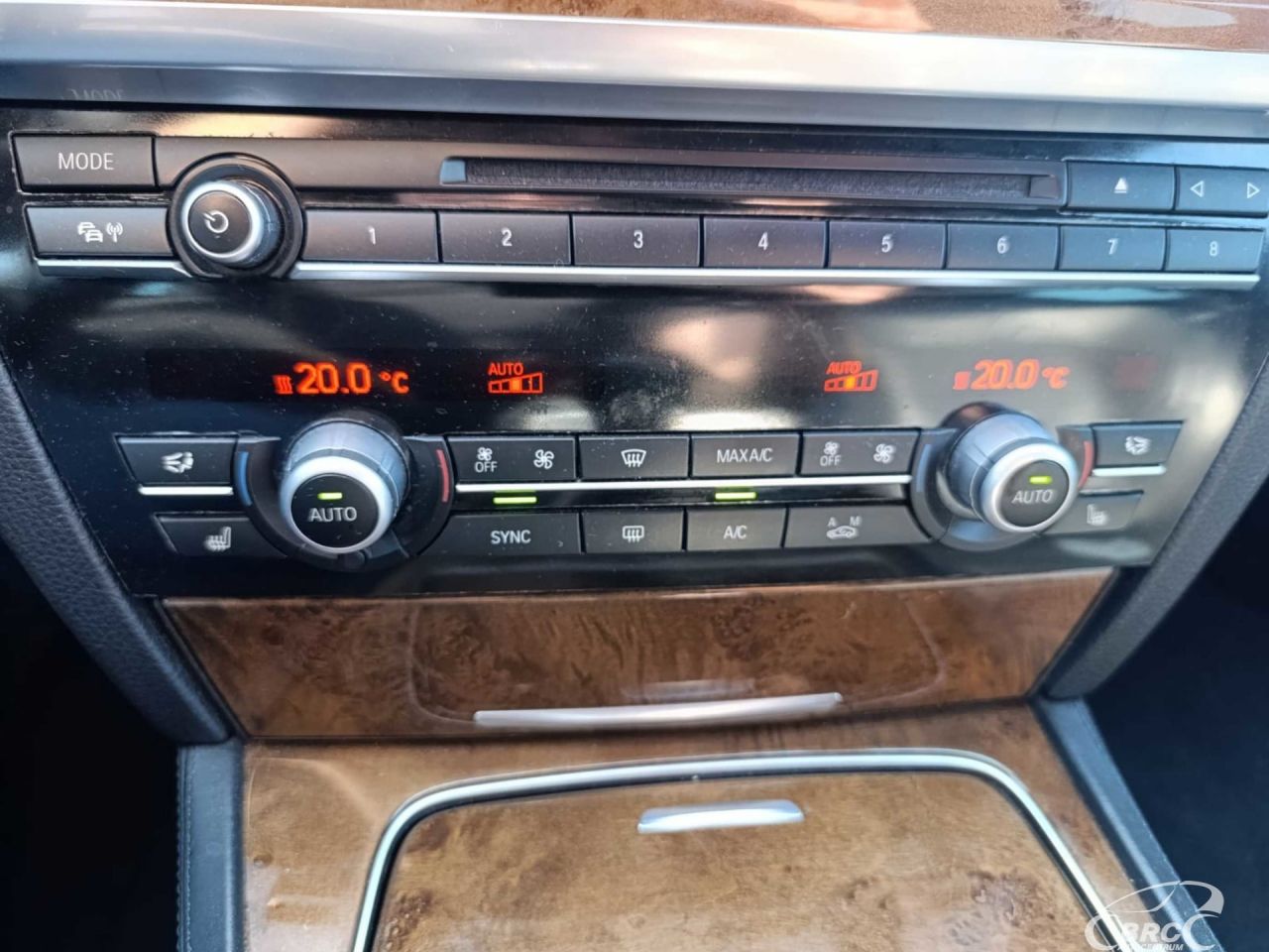 BMW 740 | 22