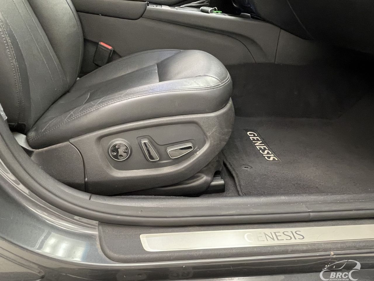 Hyundai Genesis | 5