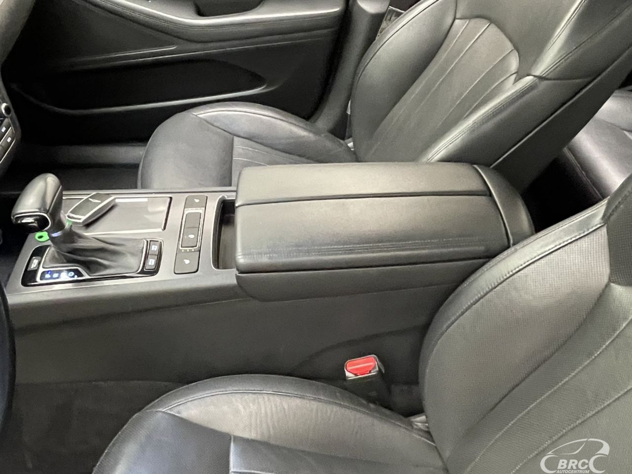 Hyundai Genesis | 24