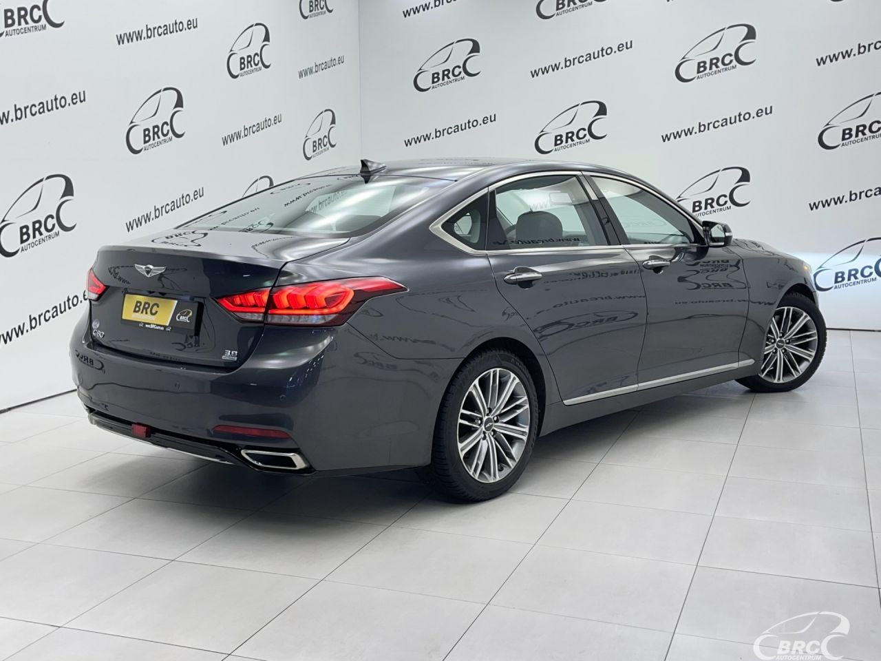Hyundai Genesis | 1