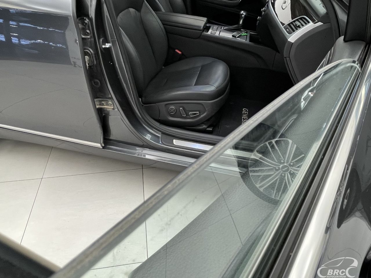 Hyundai Genesis | 8