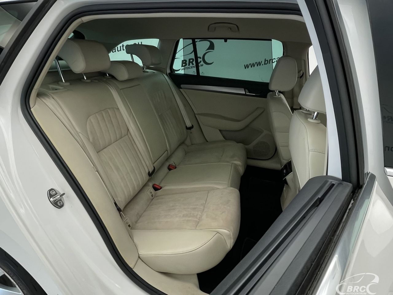 Skoda Superb | 13