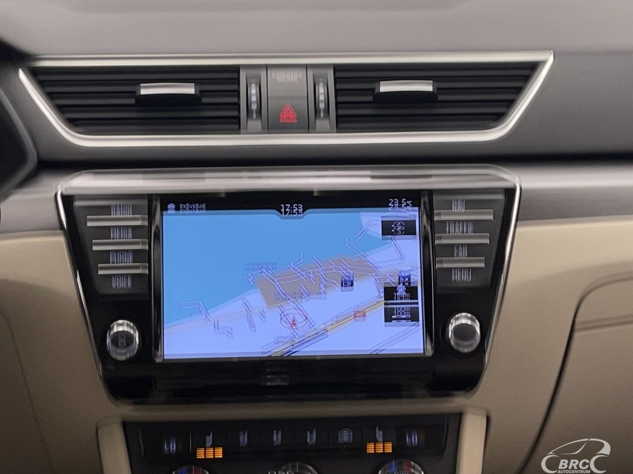 Skoda Superb | 18