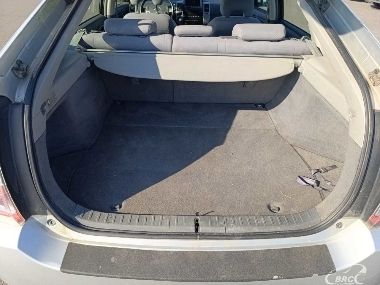 Toyota Prius | 10