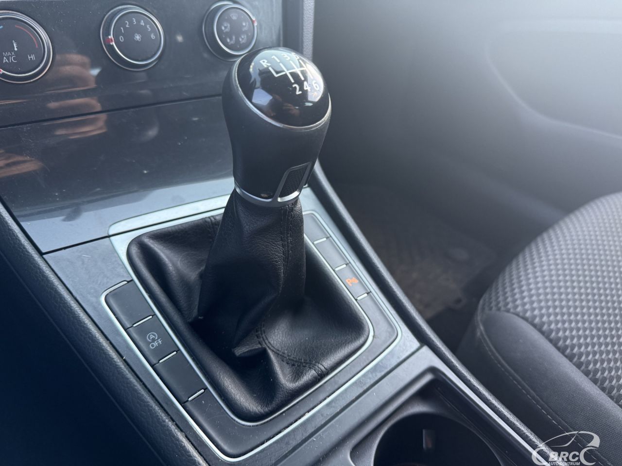 Volkswagen Golf | 16